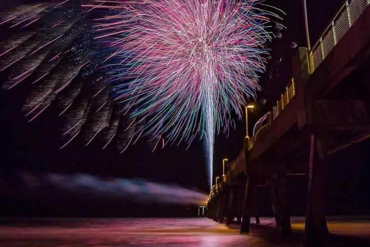 3 Places to View Fireworks on the Emerald Coast this Summer